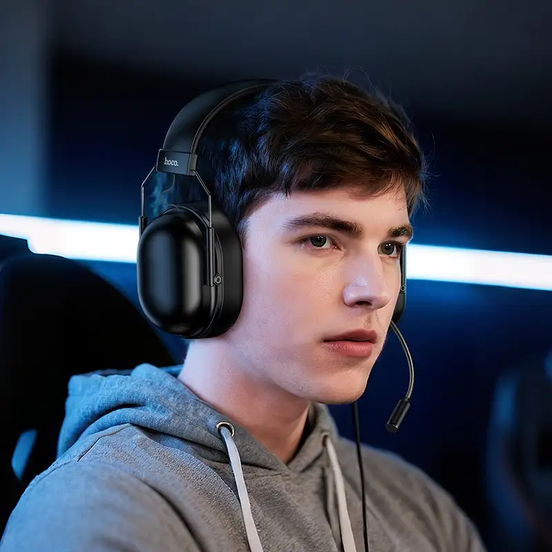 A crisp studio close-up of the Hoco W113 dynamic gaming headphones,