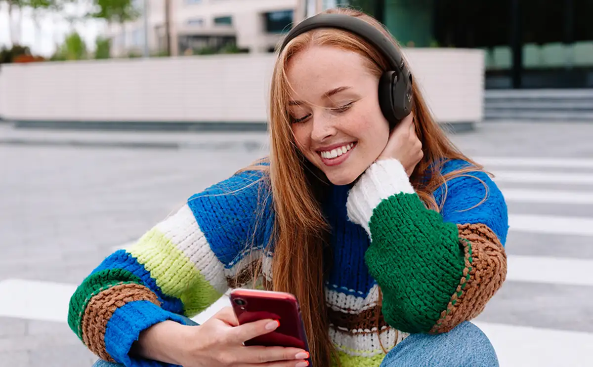 Premium JBL on-ear NC headset with Bluetooth design