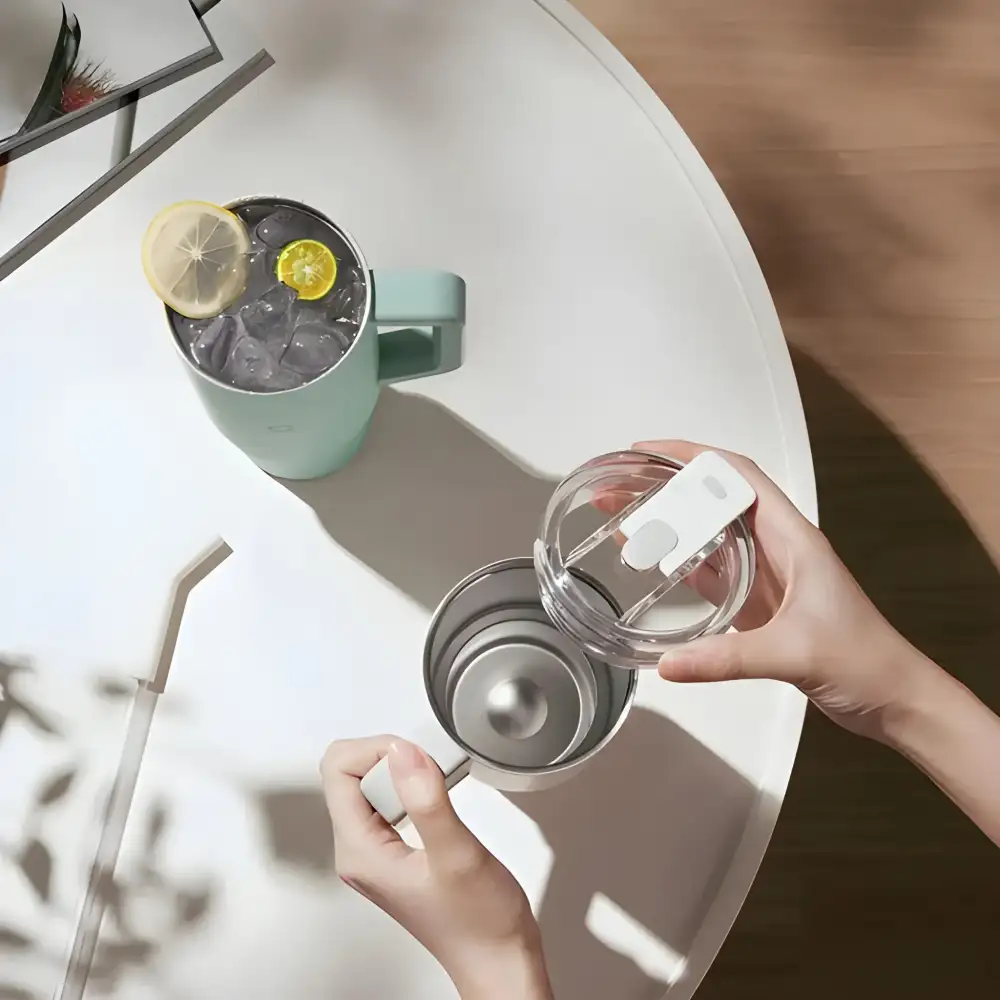 Smart 1L water bottle with durable portable design