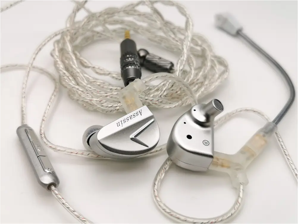 CVJ Assassin Type C and jack gaming earphones connectivity
