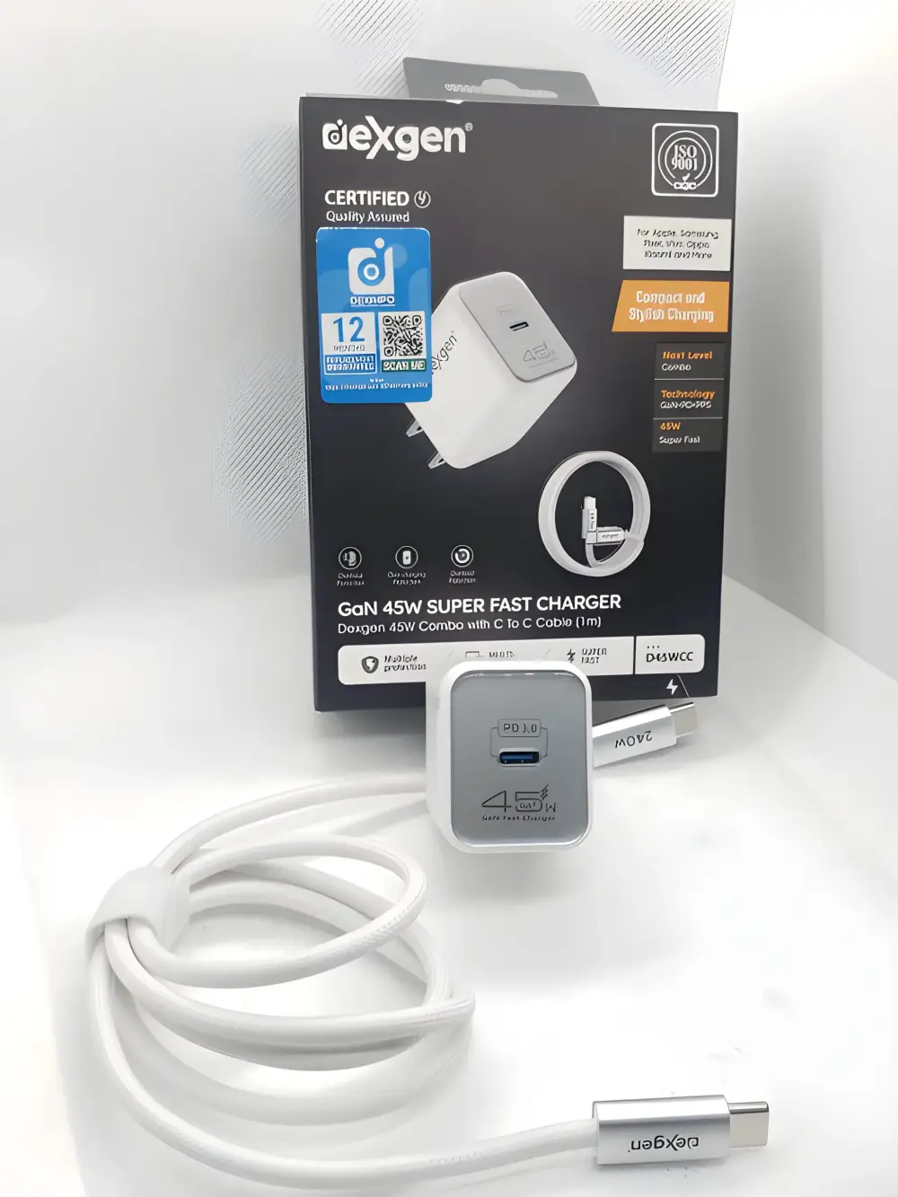 DexGen 45W PD PPS GaN fast charging combo front view