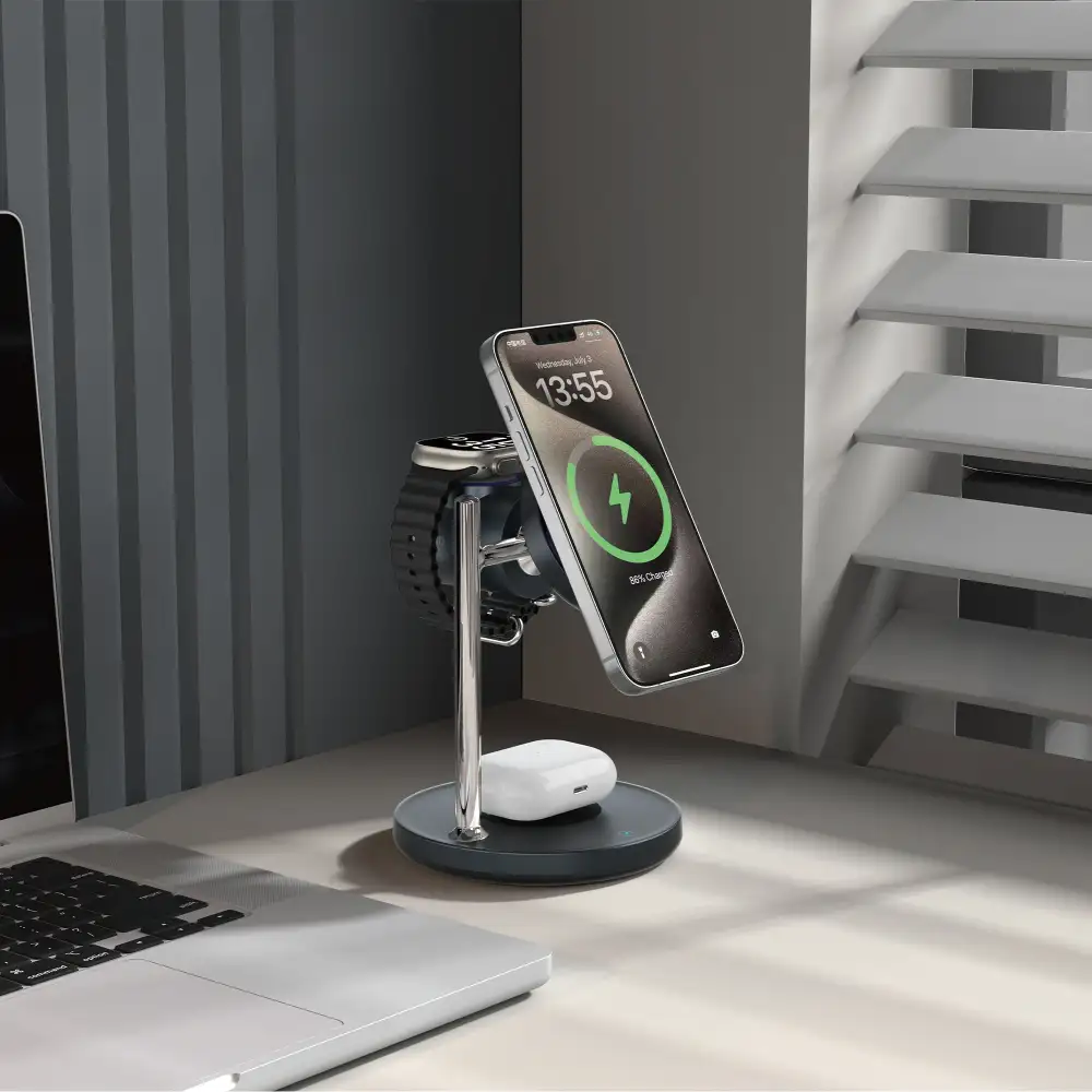 WiWU Qi2 3 in 1 magnetic wireless charger space station design